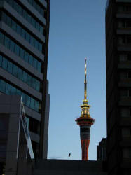 La Sky Tower, la nuit